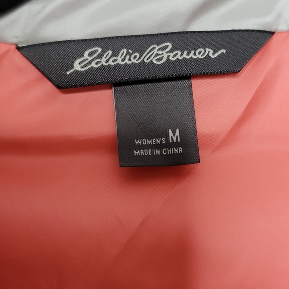 Eddie Bauer Women's Down Puffer Vest Size MEDIUM New With Tags - Picture 2 of 10